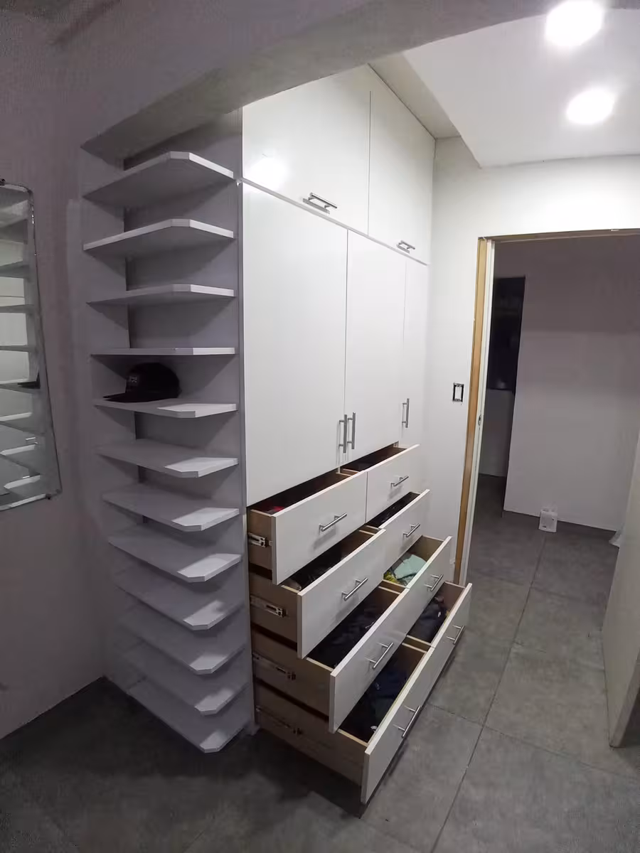 Closets Tijuana: diseños en triplay de birch imagen 4
