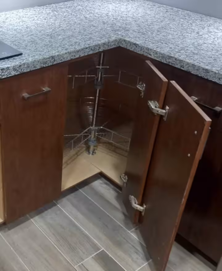 Cocina de nogal: renueva tu espacio imagen 7