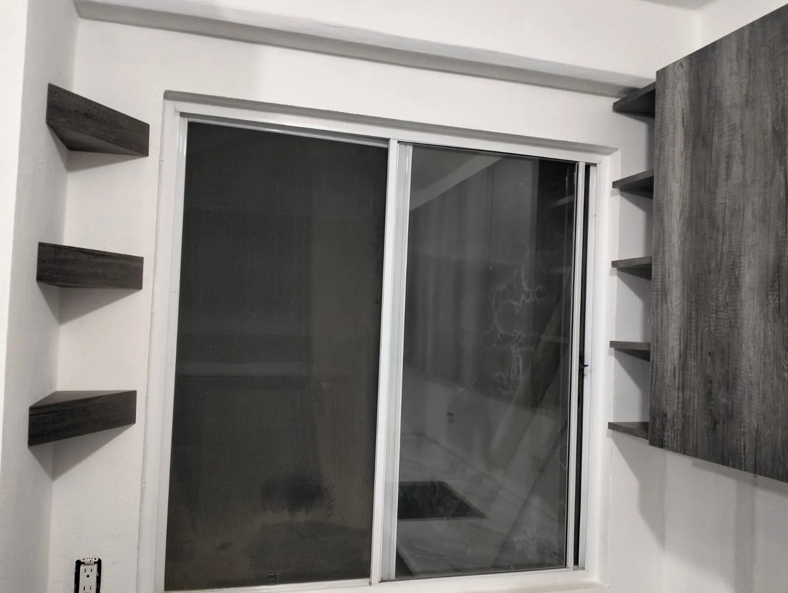 Cocina en melamina Concrete con sistema push open imagen 3