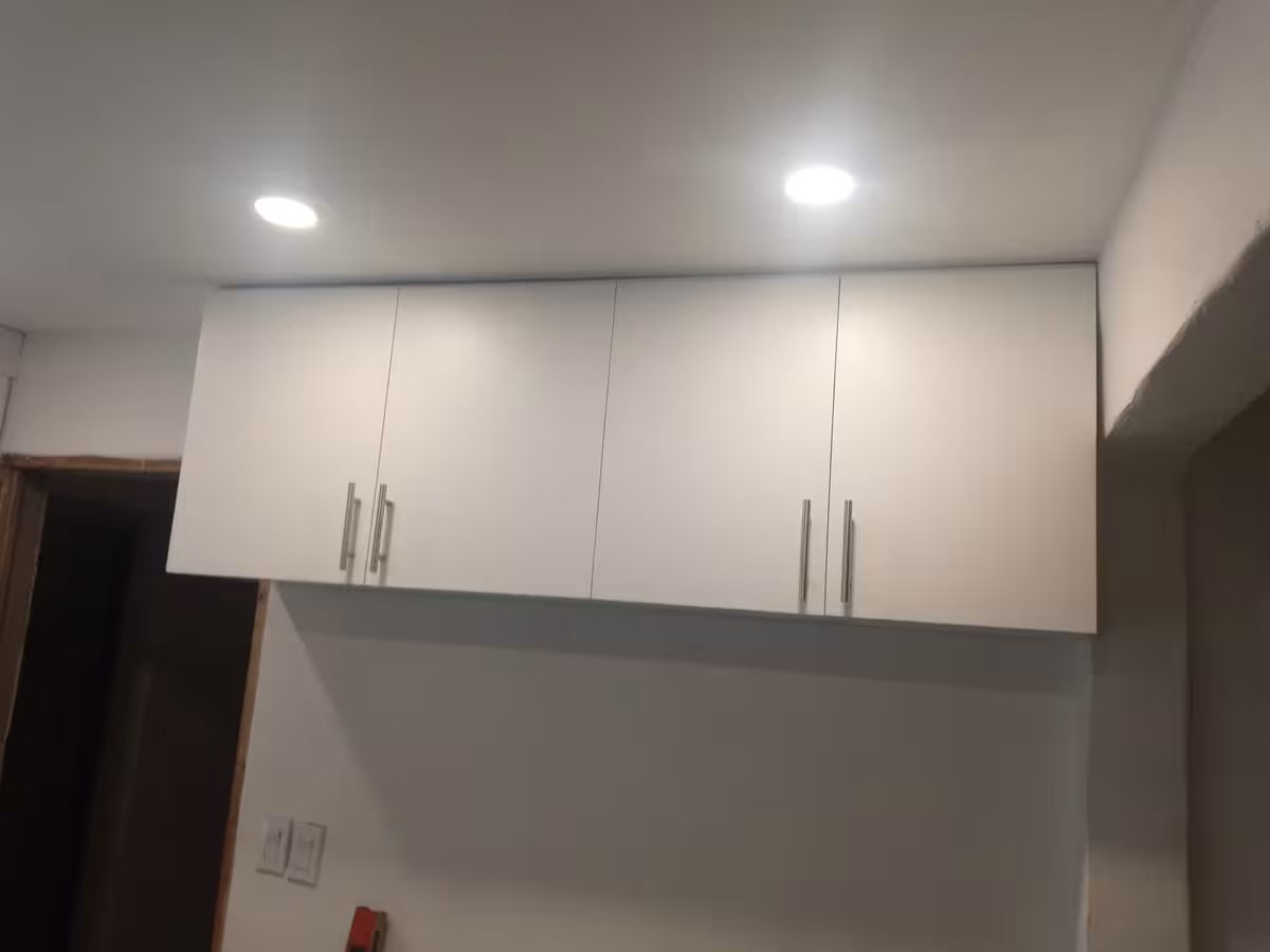 Cocinas con spots: un proyecto de carpintería de lujo imagen 3
