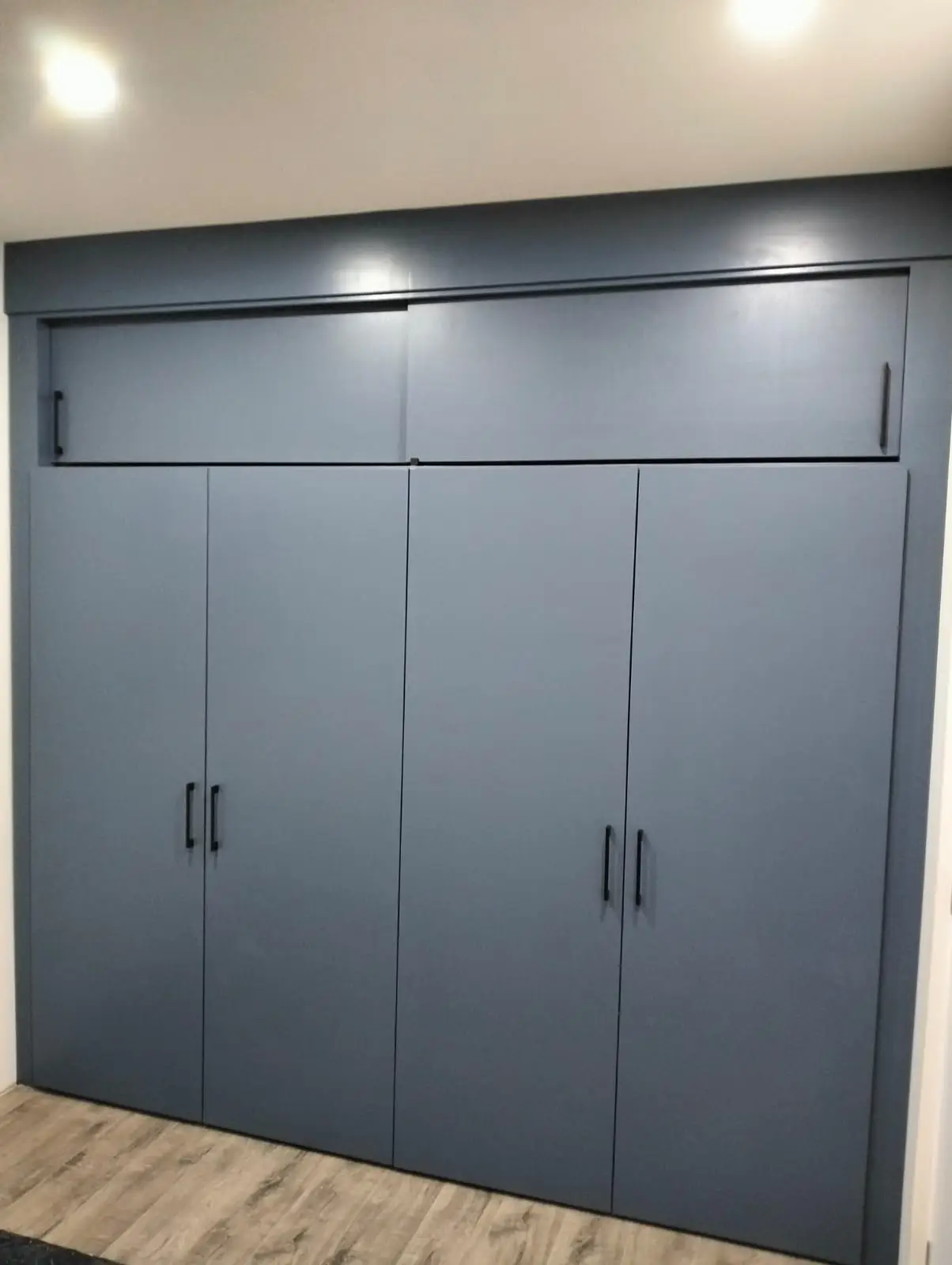 Closet con cajones internos de triplay de birch imagen 2