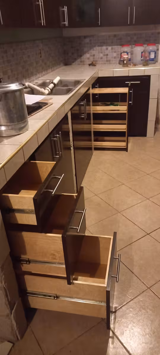 Cocinas Personalizadas: Redefiniendo el Lujo imagen 2